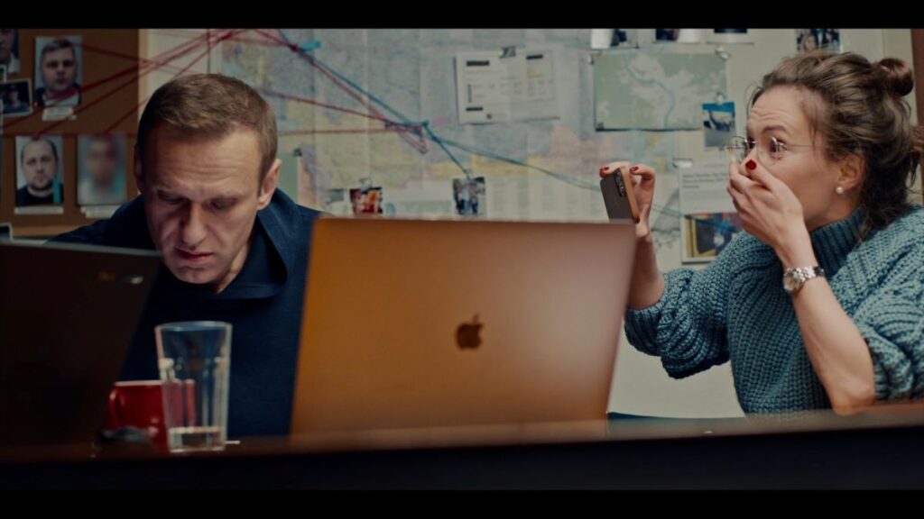NAV_publicity-still-x300_04-1024x576 Alexei Navalny: l’importanza della verità, video esclusivi
