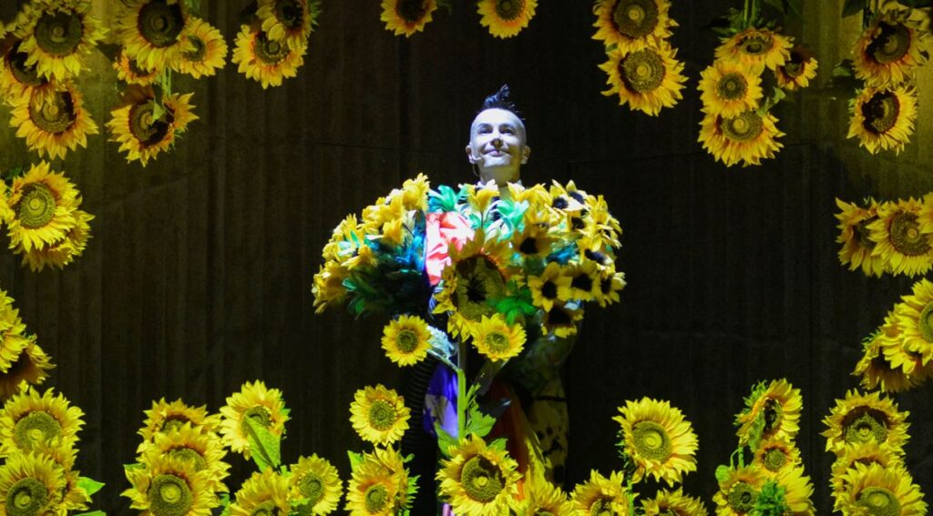 Arturo-Brachetti_foto-di-scena_credit-Paolo-Ranzani_DSC5933_DSC6388-1024x567 Arturo Brachetti, Teatro Arcimboldi: SOLO the Legend of quick change