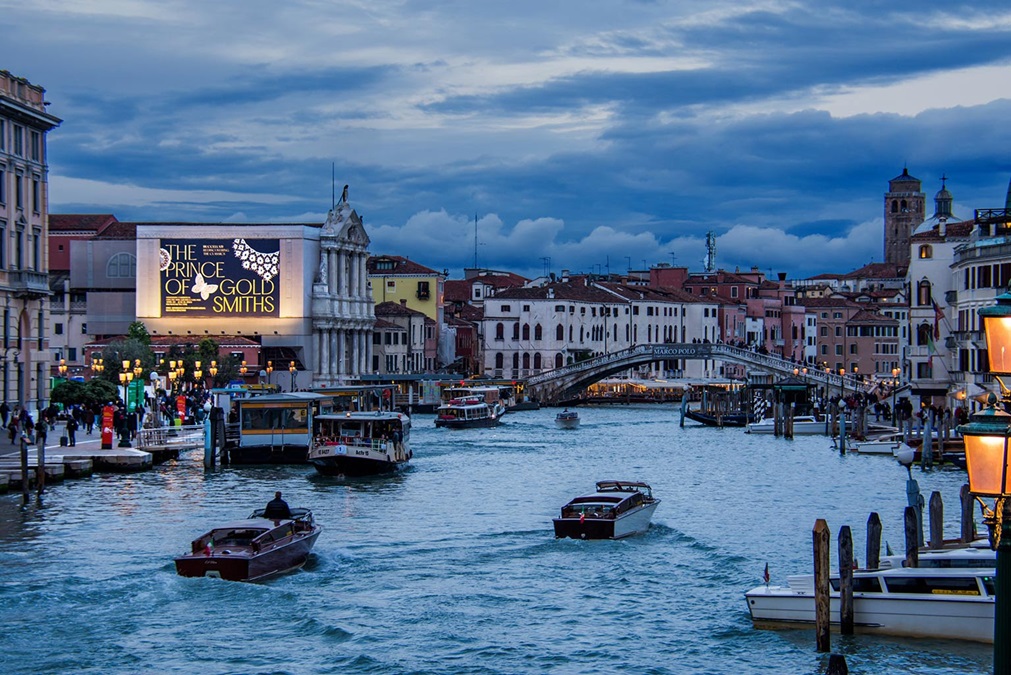 venezia-canal-grande Venezia veste Buccellati, sinonimo di tradizione ed eccellenza. Video