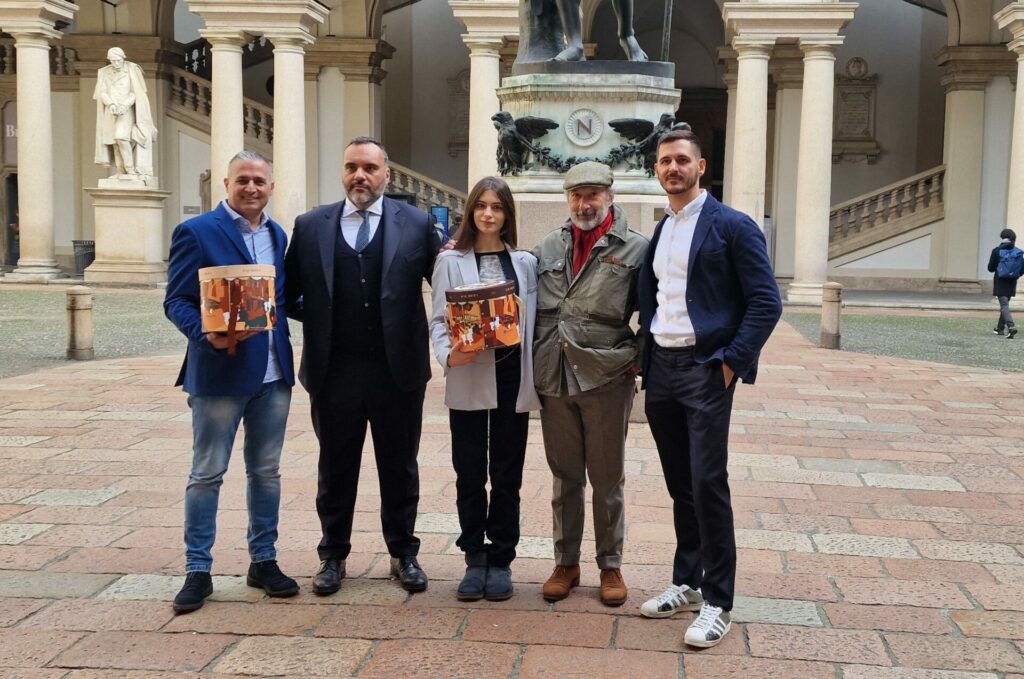 PRESENTAZIONE-PANETTONE-DELLARTE-1024x679 Il panettone dell’arte nasce in Brera